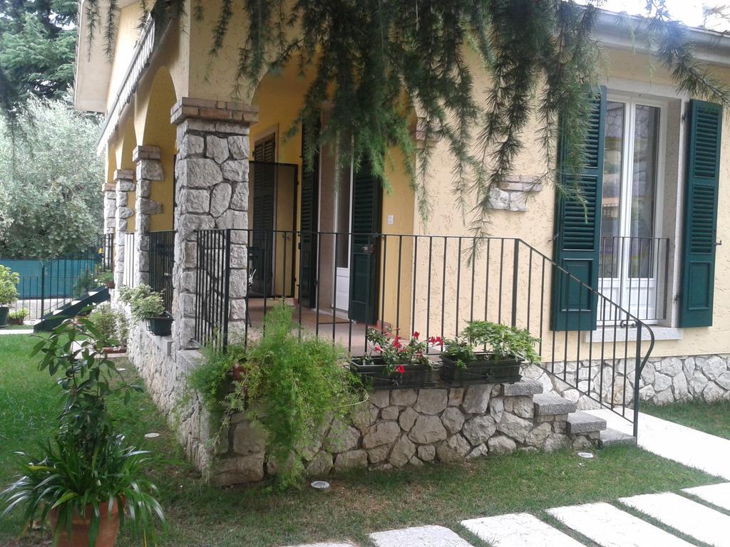 Residenza Le Logge Apart otel Torri Del Benaco Dış mekan fotoğraf