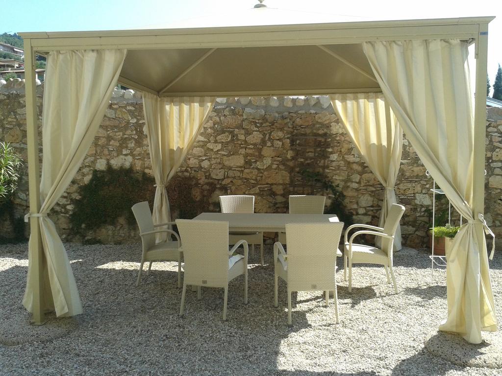 Residenza Le Logge Apart otel Torri Del Benaco Dış mekan fotoğraf