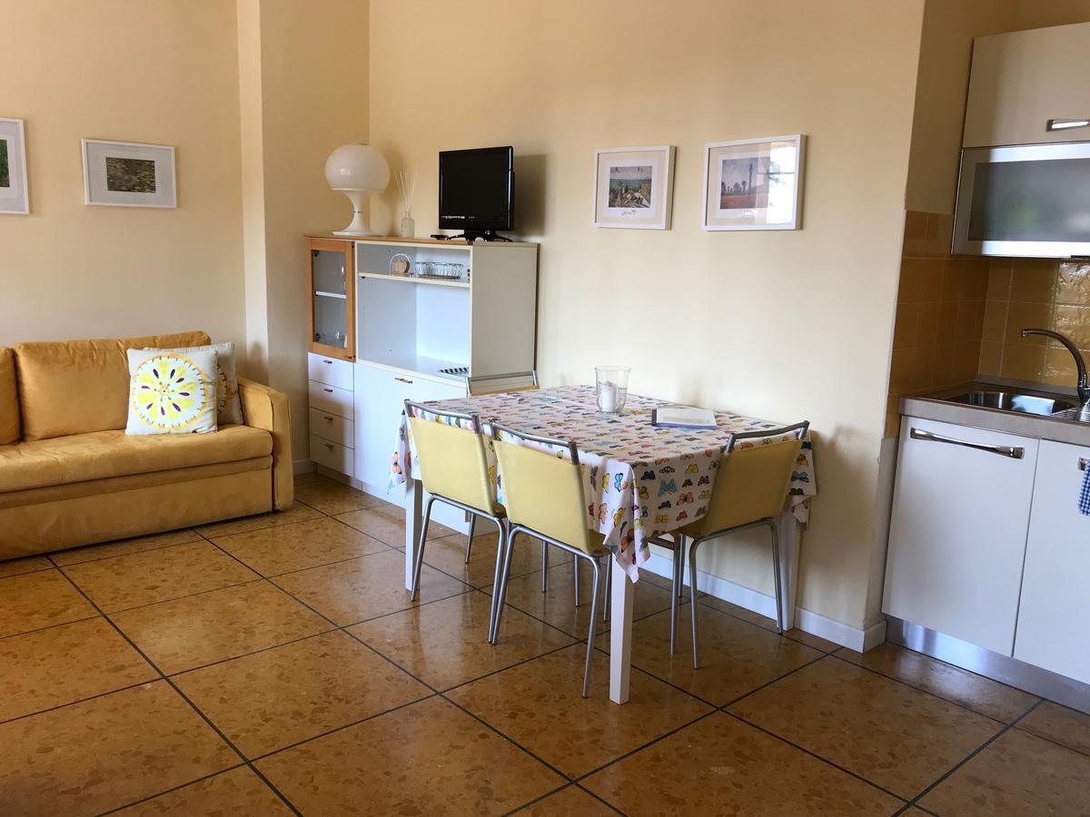 Residenza Le Logge Apart otel Torri Del Benaco Dış mekan fotoğraf