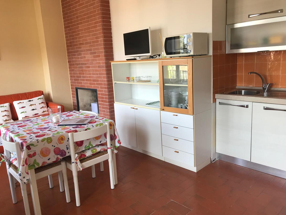 Residenza Le Logge Apart otel Torri Del Benaco Dış mekan fotoğraf